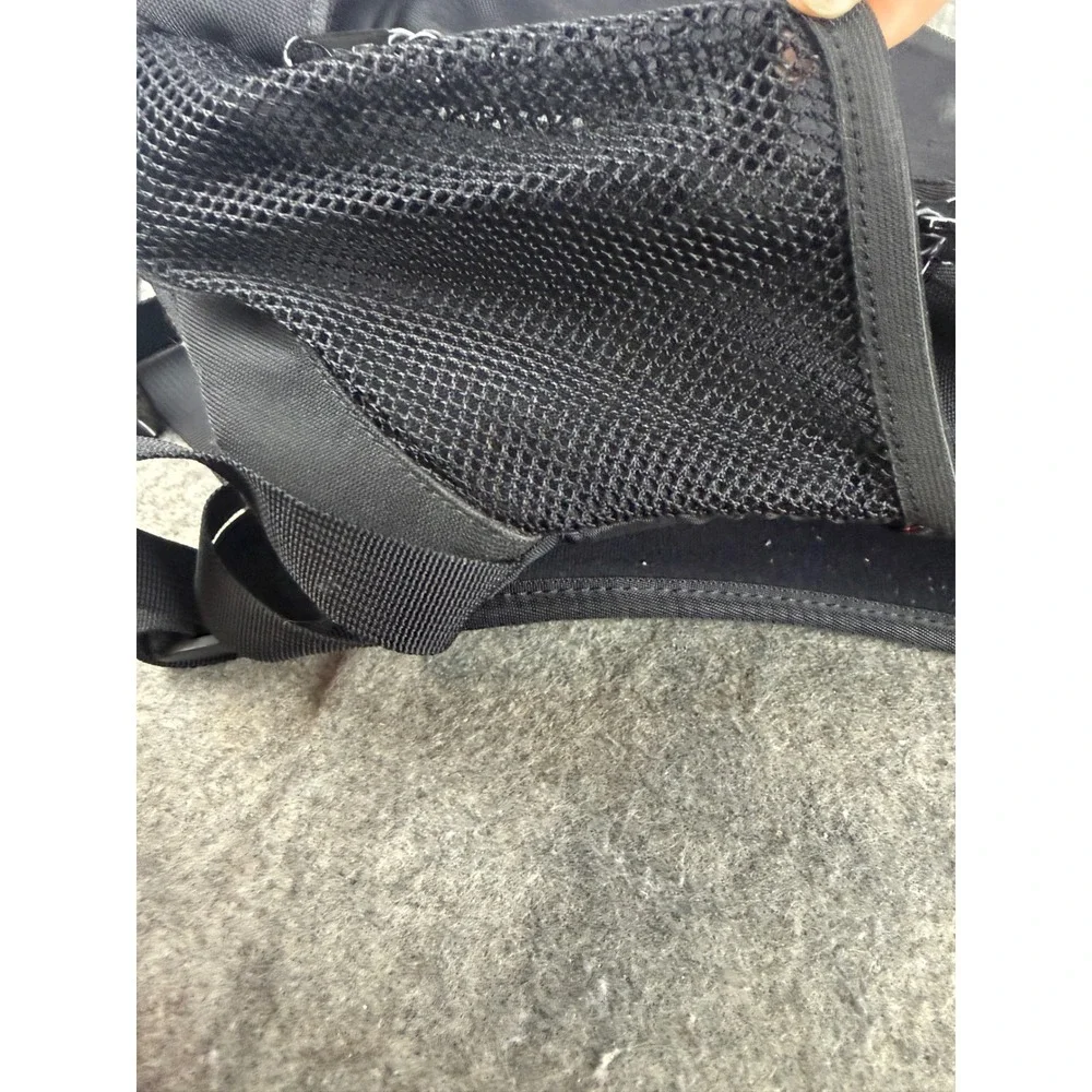 Dakine backpack features